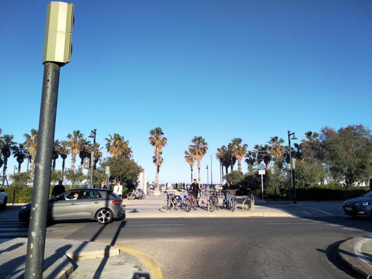 Habitacion En Playa Malvarrosa Con Bano Privado -No Ac- Valencia Exterior foto